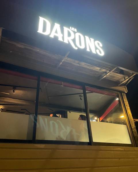 création et pose enseigne blocled à leds à castelnau de médoc