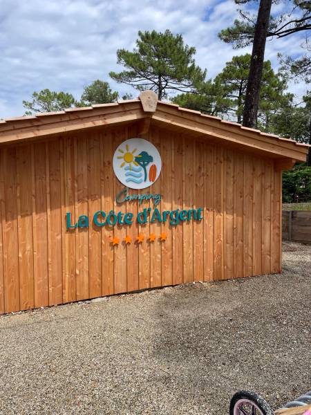 Enseigne non lumineuse